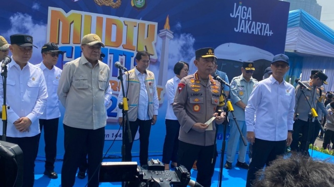 Kapolri Lepas 4.009 Peserta Mudik Gratis Polri, Sopir Dipastikan Bebas Narkoba dan Alkohol!