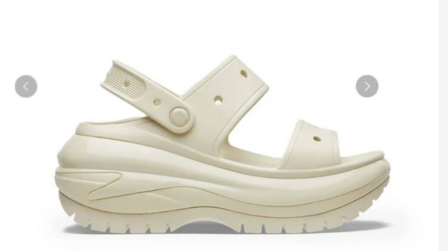 CROCS Classic Mega Crush Unisex Sandal &ndash; Bone