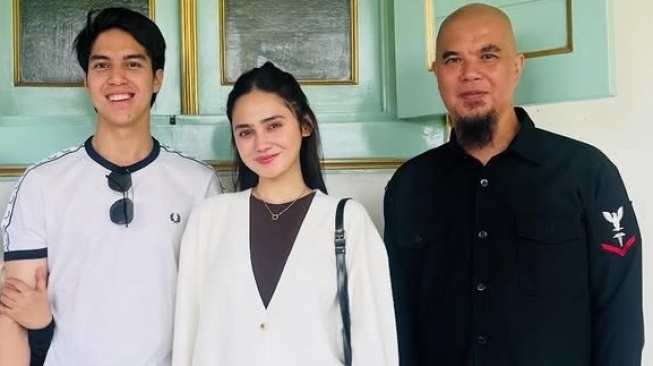 Ahmad Dhani Pilih Lokasi Prewedding El Rumi, Kenapa Dikritik Terlalu Ikut Campur?