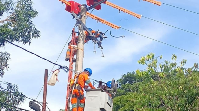 Jelang Idulfitri, PLN Siagakan Pasokan Listrik Sulawesi Bagian Selatan