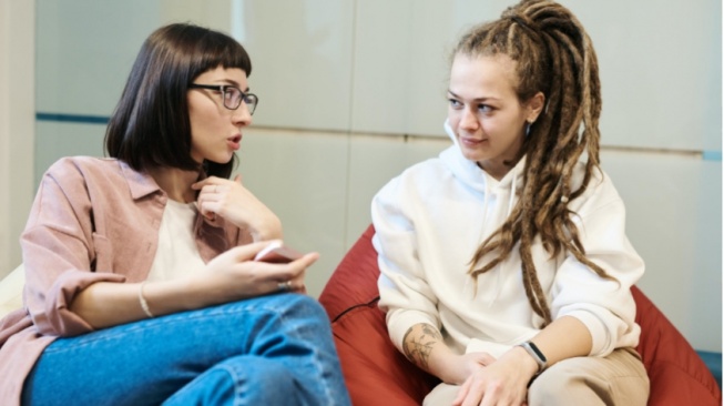 Stop Jadi Teman yang Paling Nyebelin: Kenali 5 Attitude Komunikasi yang Merusak Hubungan