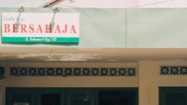 Bukber di Kafe Vintage Kediri: Murah, Estetik, dan Penuh Cerita Tak Terduga