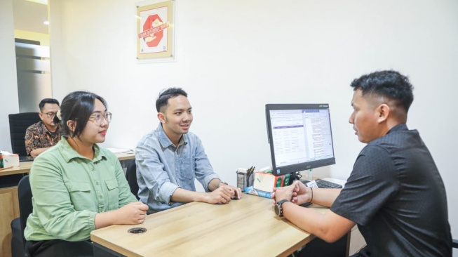 Layanan tatap muka Posko THR dan BHR Keagamaan 2026 dibuka setiap hari mulai pukul 08.00 WIB hingga 15.00 WIB di Pelayanan Terpadu Satu Atap (PTSA) Kemnaker (Dok: Kemnaker)