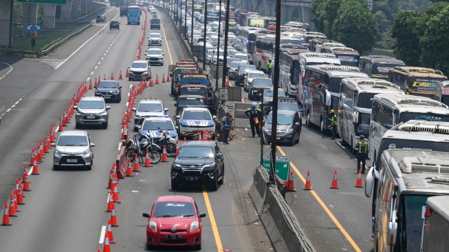 Jasamarga Tambah Lajur Contraflow Jadi Tiga di Kamis Sore, Pemudik Meningkat 7 Persen