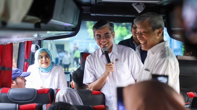 Menaker Yassierli: Hubungan Industrial Harus Dibangun Dengan Kepedulian