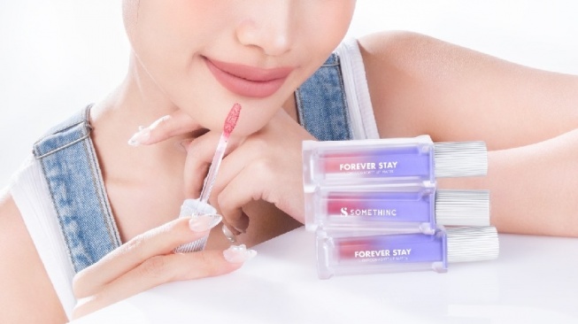 Rahasia Bibir "No-Touch-Up" Saat Lebaran: Somethinc Rilis Lip Matte Anti Kering yang Tahan Lama