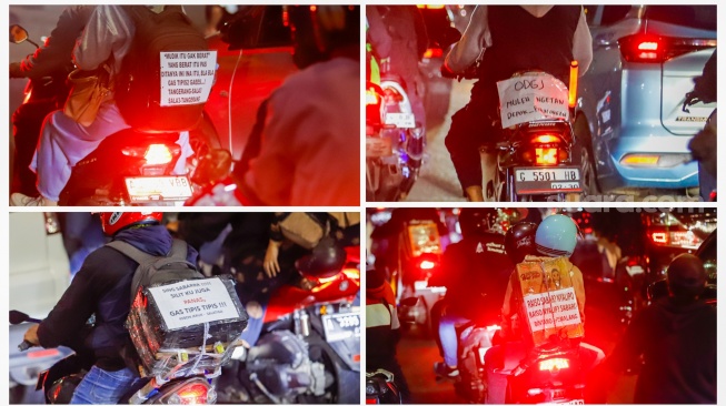 Kolase foto kertas berisi pesan-pesan terpasang dibelakang kendaraan pemudik motor yang melintas di Jalan Inspeksi Kalimalang, Bekasi, Jawa Barat, Rabu (18/3/2026). [Suara.com/Alfian Winanto]
