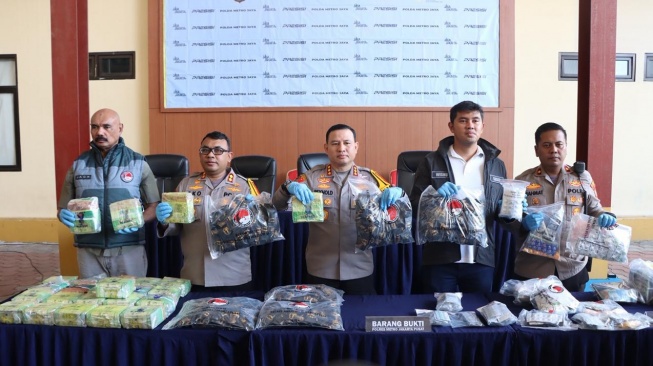 Sabu Rp25,9 Miliar Disembunyikan di Ban Towing, Jaringan Narkoba MedanJakarta Dibekuk Saat Mudik