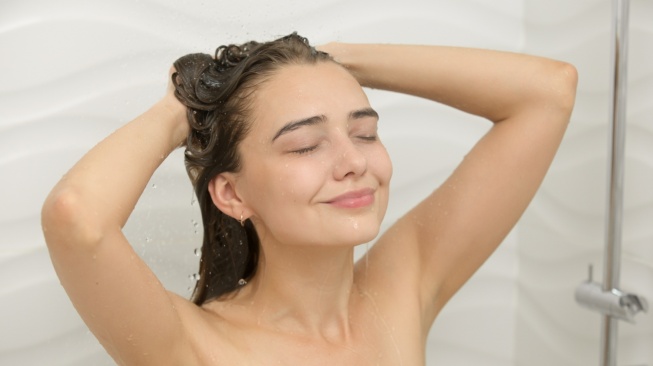 Bacaan Niat Mandi Wajib setelah Haid dan Tata Caranya sesuai Sunnah