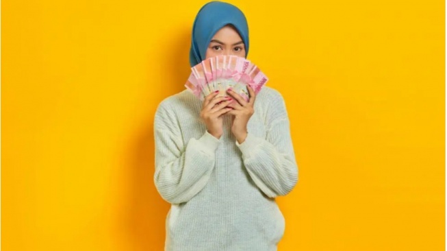 Tradisi THR Lebaran saat Ekonomi Sulit: Antara Berbagi dan Tuntutan Sosial