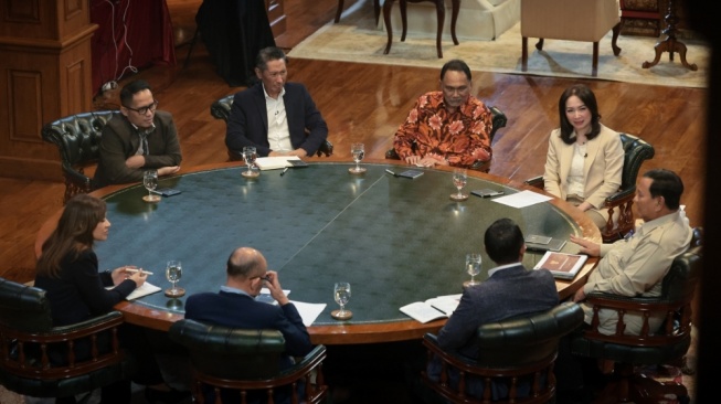 Sentil Pejabat Daerah, Prabowo: Saya Presiden Pakai Mobil Rp1 Miliar, Gubernur Beli Rp8 Miliar