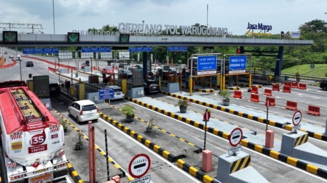 Arus Mudik 2026, Lalu Lintas Tol SurabayaMojokerto Naik 25,3 Persen