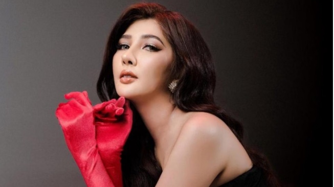 Dituding Pelakor, Jeni Rahmadial Finalis Puteri Indonesia Dilabrak Istri Sah di Tempat Umum