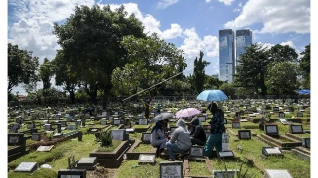 Doa Tahlil dan Tawasul Ziarah Kubur Idulfitri Lengkap dan Mudah Dibaca