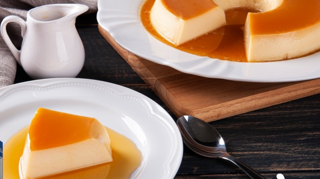 Anti-Mainstream! Coba Resep Puding Susu Karamel Ini untuk Maniskan Momen Lebaran Keluarga