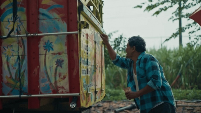 Banjir Air Mata: Kisah Haru di Kolom Komentar Ada Titik-titik di Ujung Doa