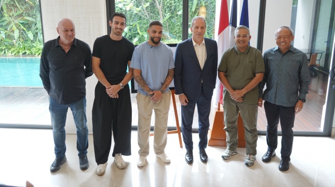 Perkuat Jejaring Global, Persib Boyong Eks PSG ke Kedutaan Besar Prancis