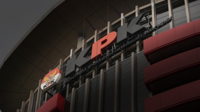 Usut Suap Mafia Cukai, KPK akan Panggil Lagi Bos Rokok Rokhmawan dan M. Suryo yang Sempat Mangkir!