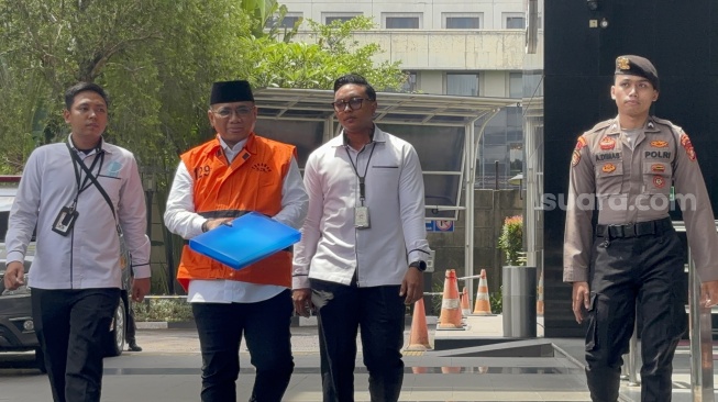 Diperiksa Penyidik Usai Kembali ke Rutan KPK, Yaqut: Mohon Maaf Lahir Batin