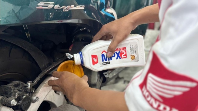 Ilustrasi oli motor (Dok. Asmo)