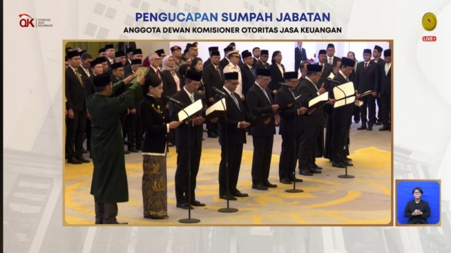 OJK Resmi Punya Pejabat Baru, Ini Susunannya