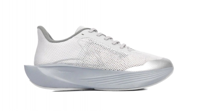 Specs Cloudblazer. (Shopee)