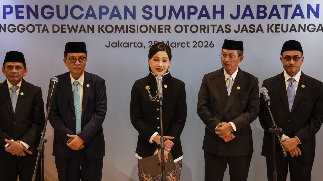 Resmi! Ini Dia Lima Pimpinan Baru OJK, Friderica Widyasari Jadi Ketua