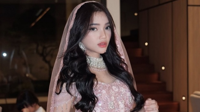 Fuji Ngumpet Ambil Vape di Marapthon Reza Arap, Banyak yang Menebak-nebak Alasannya