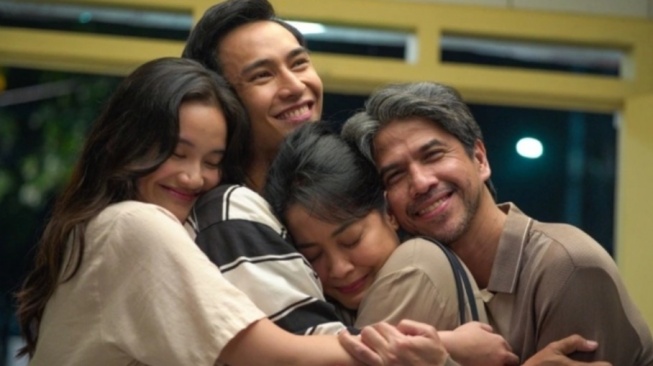 Netizen Malaysia Terbang ke Indonesia Demi Film Tunggu Aku Sukses Nanti, Ulasannya Viral