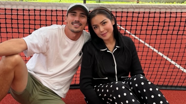 Jessica Iskandar Dilarikan ke RS, Vincent Verhaag Ungkap Kondisi Terkini