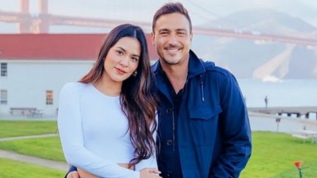 Cek Fakta: Benarkah Raisa dan Hamish Daud Rujuk?