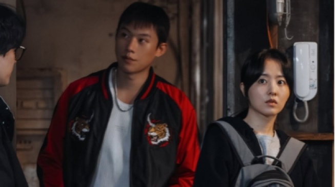 Sinopsis Gold Land, Park Bo Young Terlibat Kasus Penyelundupan Emas Ilegal