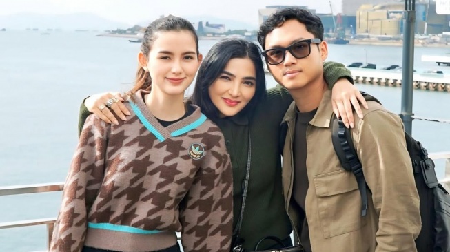 Sudah 50 Persen, Ashanty Bocorkan Persiapan Pernikahan Azriel Hermansyah dan Sarah Menzel