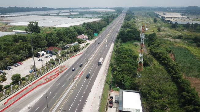 Lalu lintas arus balik di Jalan Tol Jakarta-Cikampek mulai normal.[Dokumentasi Jasa Marga].