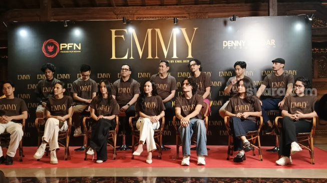Konferensi pers film Emmy yang dihadiri para bintangnya seperti Beby Tsabina hingga Vincent Verhaag di Darmawangsa, Jakarta Selatan pada Jumat, 27 Maret 2026 [Suara.com/Rena Pangesti]
