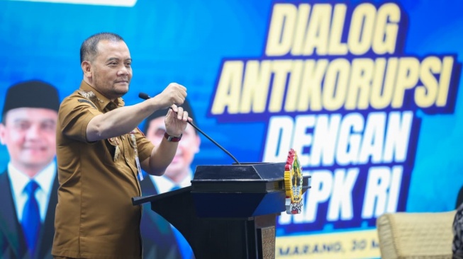 Gubernur Luthfi Kumpulkan Kepala Daerah di Jateng, KPK Beri Ultimatum: Sadar atau Diciduk!