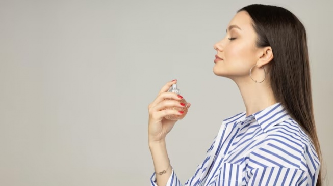 5 Parfum Aroma Buah Segar yang Ringan dan Nggak Bikin Pusing