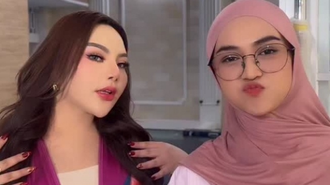 Lisa Mariana Jadi Teman Curhat Ria Ricis, Selalu Semangat Bahas Aisar Khaled