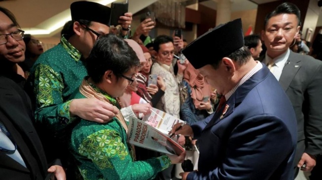 Momen kedatangan Presiden Republik Indonesia, Prabowo Subianto, di Jepang. [Biro Setpres]