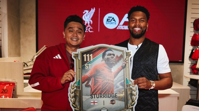 EA FC Mobile hadirkan item spesial Daniel Sturridge. Legenda Liverpool ini sapa penggemar di Jakarta, gratis dimainkan hingga 12 April 2026.[dok. Istimewa]