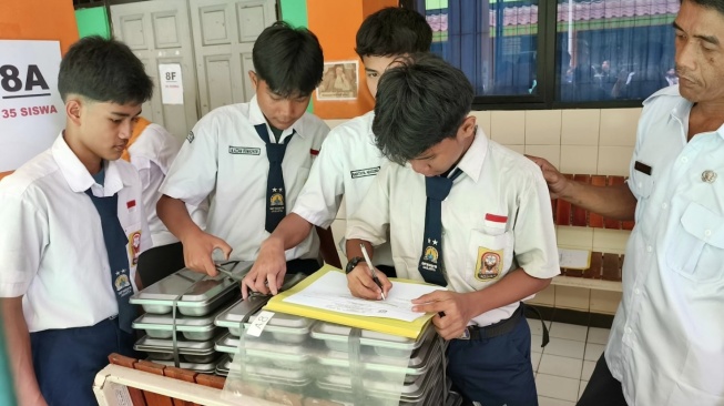 SPPG Kemayoran Distribusikan Makan Bergizi Gratis, Libatkan 70% Warga Sekitar
