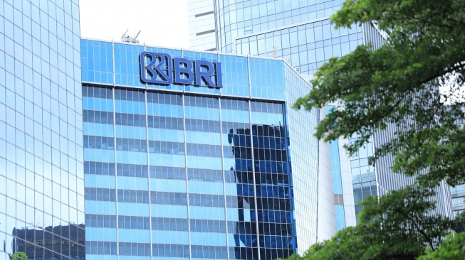 Harga BBRI Tertekan Aksi Jual, Target Harga Sahamnya Masih Menarik?