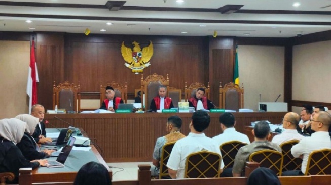 Orang Kepercayaan Riza Chalid Bantah Desak Pertamina Sewa Terminal BBM PT OTM