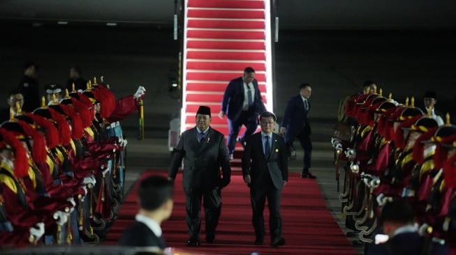 Usai Jepang, Presiden Prabowo Tiba di Korea Selatan Lanjutkan Diplomasi Asia Timur