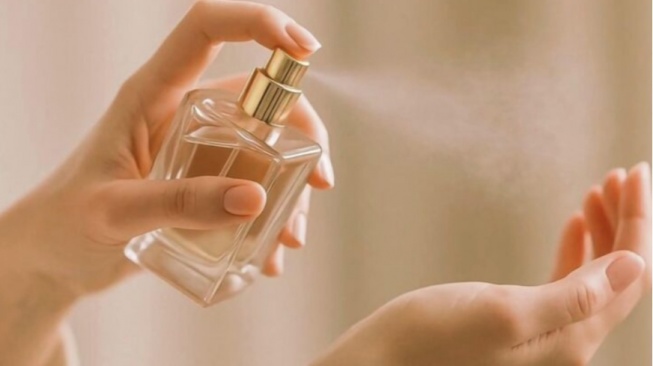5 Rekomendasi Parfum Lokal Tahan Lama dengan Wangi Segar Sehabis Mandi