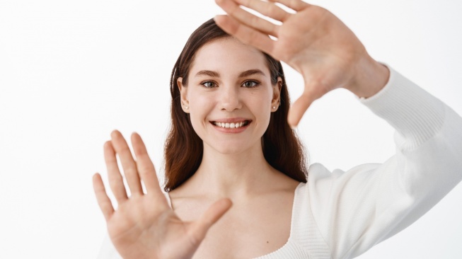 Bagaimana Cara agar Kulit Cepat Putih? Ini 5 Produk Skincare yang Ampuh Membantu