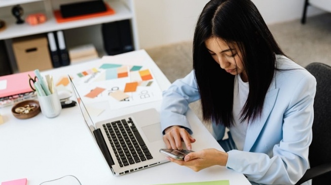 Gen Z dan Post-Holiday Blues: Kenapa Balik Kerja Terasa Berat?