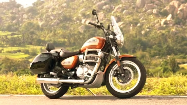 Royal Enfield Meteor 350 Sundowner Orange Resmi Masuk Indonesia. (Foto: Royal Enfield)