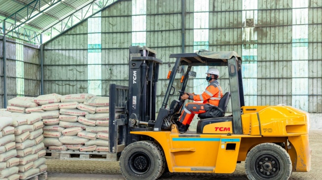Pasar Semen Domestik Lesu, SMGR Putar Otak Jualan ke Luar Negeri