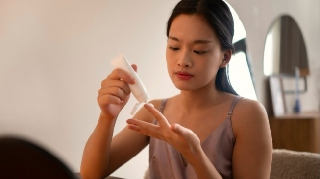 Waspada Godzilla El Nino! Ini Cara Tepat Pakai Sunscreen Agar Kulit Tidak Gosong